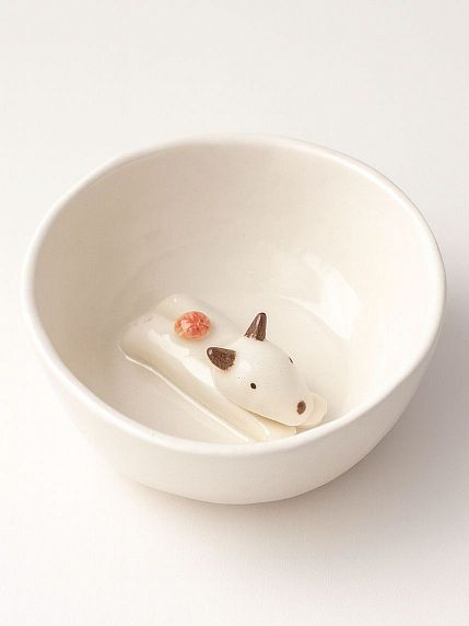Пиала ручной работы с фигуркой внутри Собачка, белая, керамика, 10,5 см, фото 1.