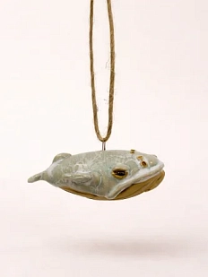 Подвеска интерьерная ручной работы Керам_По «Кит», мятная, 7,5 см