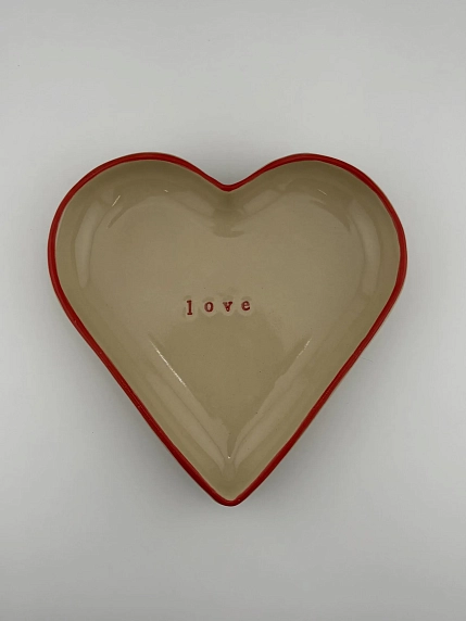 Тарелка ручной работы Ceramission в форме сердечка «Love», керамика, 14см, фото 4.
