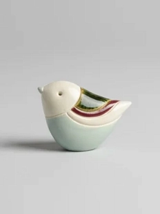 Брошь ручной работы Екатерина Юдо «Снегирь», бело-голубая, керамика