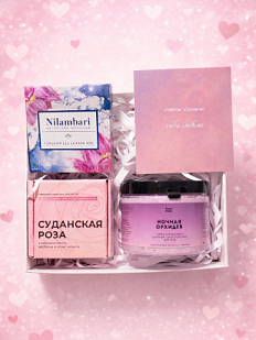 Подарочный набор на 14 февраля со скрабом, шампунем и шоколадом