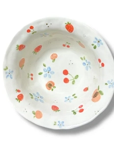 Глубокая тарелка ручной работы «Ягоды и цветы», керамика, 600 мл