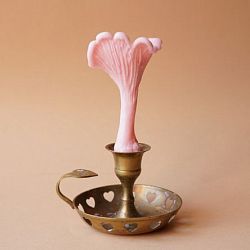 Свеча ручной работы «Гриб Лисичка», розовый
