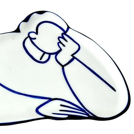 Фигурная тарелка ручной работы ЮЛЬНИКА (JULNIKA) «Друг», полуфарфор, 21 см, фото 2.