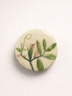 Брошь ручной работы Elizabeth Madar Оттиск трав, керамика