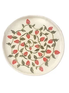 Тарелка ручной работы «Клубника», керамика, 18 см