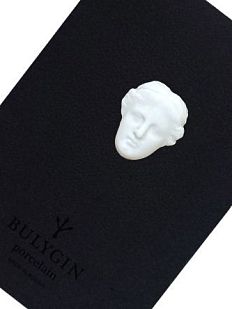 Брошь ручной работы Bulygin «Венера», белая, фарфор