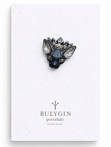 Брошь ручной работы Фарфор Булыгина «Королева кошек», чёрно-серебристая, фото 1.