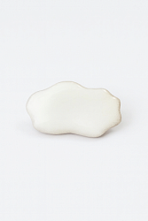 Брошь ручной работы Partala ceramics «Тучка», белая, керамика