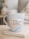 Кружка ручной работы Тата вытворяет/NF ceramics «Ни**я не понятно, но очень интересно», голубая, керамика, 400 мл, превью фото 3