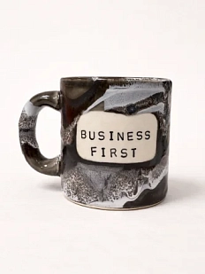 Кружка ручной работы Тата вытворяет/NF ceramics «Business first», керамика, 450 мл