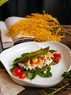 Тарелка плоская облака ручной работы VELES «Звезда Элендиля», фарфор, 24 см