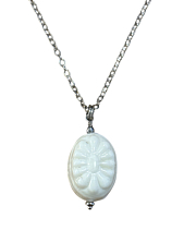 Подвеска Бур.Мур «Конфетка», белая, родированная латунь, стекло