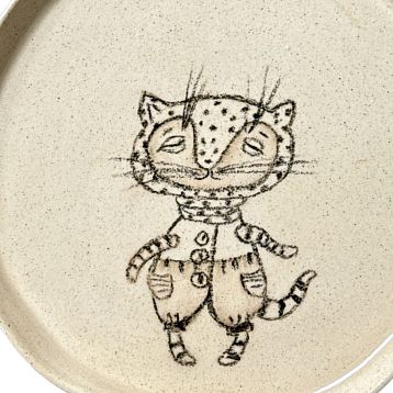 Тарелка ручной работы «Котик в комбинезоне» , керамика, 15 см, фото 3.