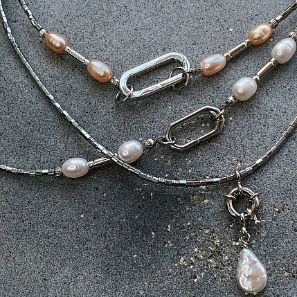 Чокер с бусинами «Карабин», белый, гематит, культивированный жемчуг, фото 3.