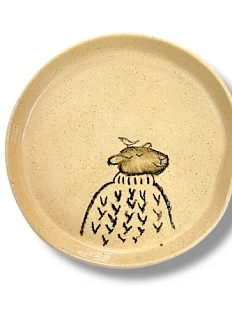 Тарелка «Баран в свитере с птичкой на голове», керамика