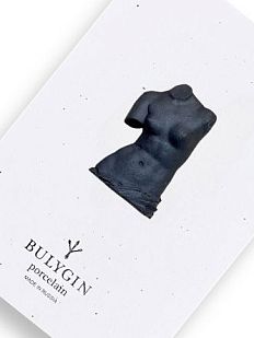 Брошь ручной работы Bulygin «Античный торс», чёрная, фарфор