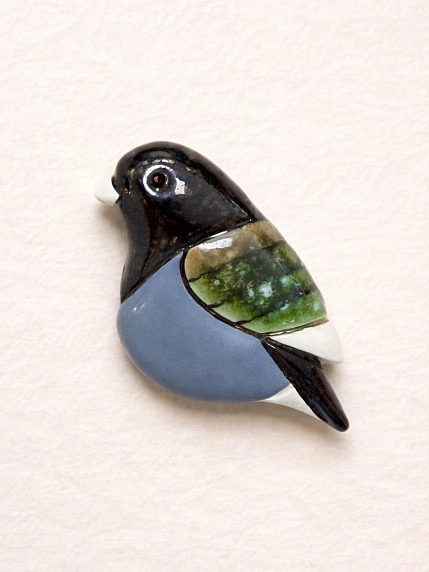 Брошь ручной работы Екатерина Юдо «Птичка», черно-синяя, керамика, фото 1.