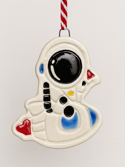 Игрушка на ёлку «Космонавт на ракете», керамика, фото 1.