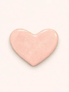 Брошь ручной работы Elizabeth Madar Сердце, бледно-розовая, керамика