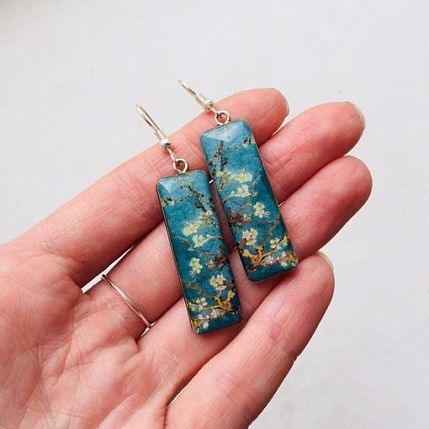 Серьги с картиной «Цветущие ветки миндаля», дерево с эпоксидной смолой, фото 3.