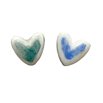 Серёжки-гвоздики Мария Гордеева Сердечки, керамика, сине-зелёные, фото 1.