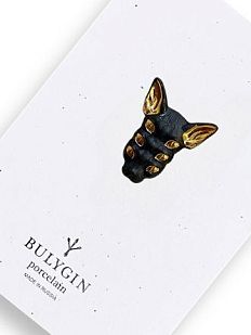 Брошь ручной работы Bulygin «Кошка 6 глаз», фарфор, чёрно-золотистая