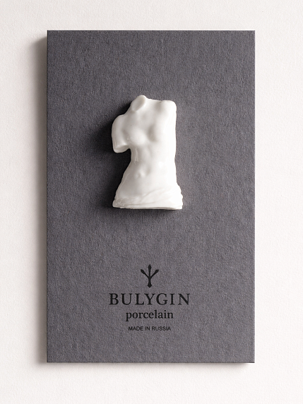 Брошь ручной работы Bulygin «Античный торс», белая, фарфор, фото 2.